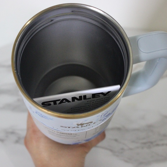 Stanley x LoveShackFancy Everblooming Rosettes 40 oz Tumbler - Picture 7 of 11